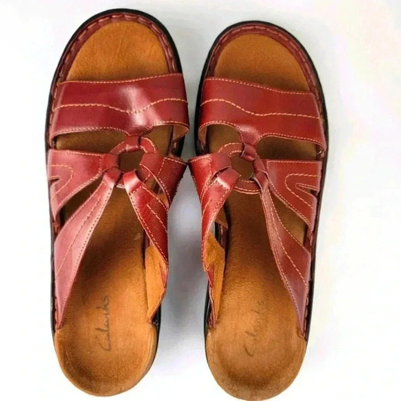Clarks  Sandals - Picture 1 of 6